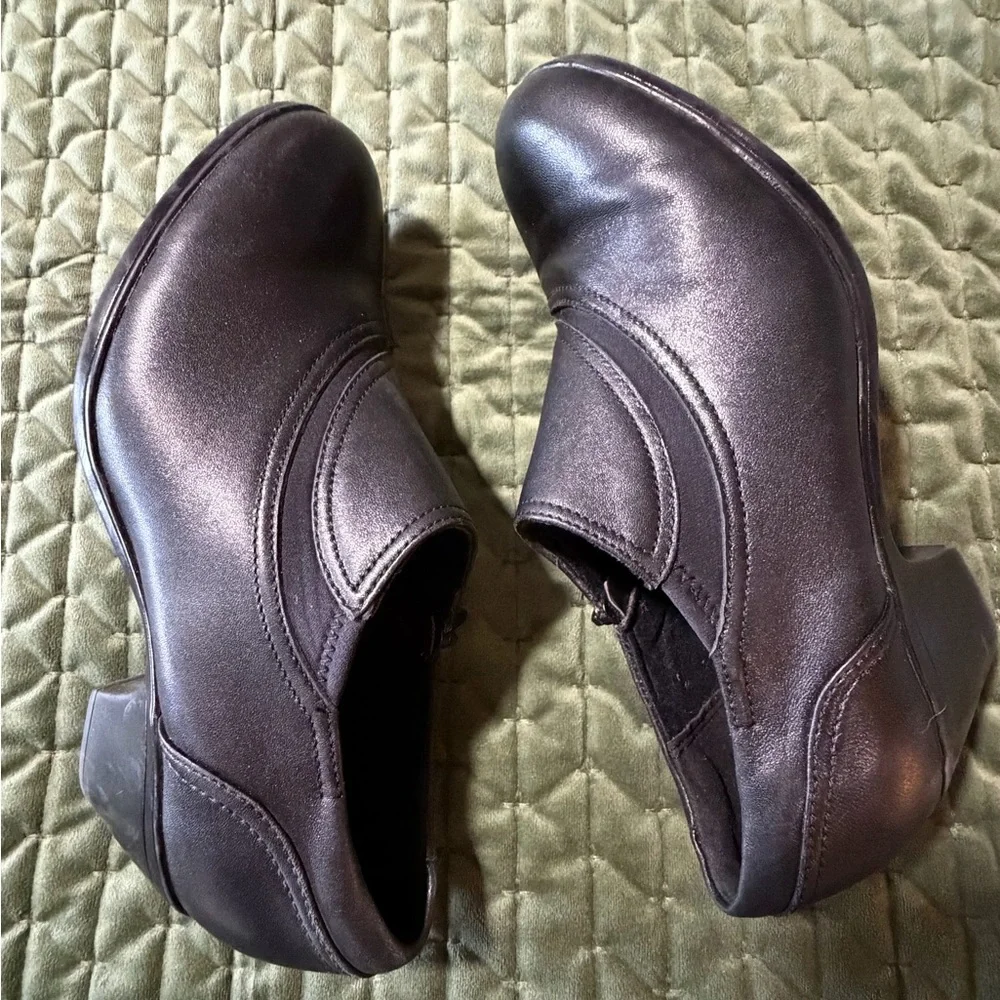 Clarks‎ Emily 2 black bootie boots leather shoes size 9 1/2